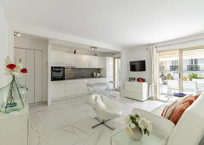 Ref 1966 - Center Daire